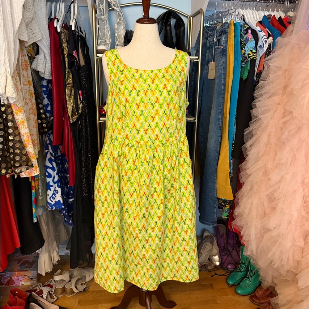 Retrolicious Scissor Print Dress - Size 2X